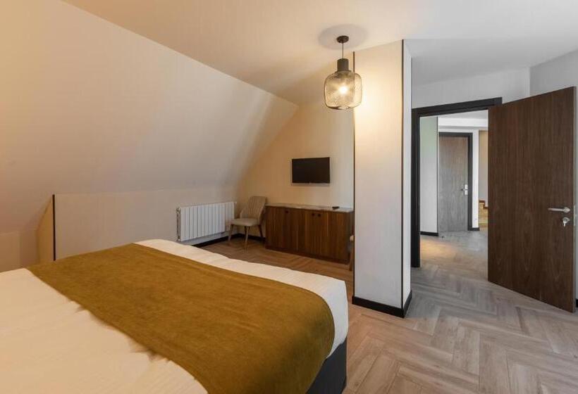 هتل Komorebi Bakuriani Resort