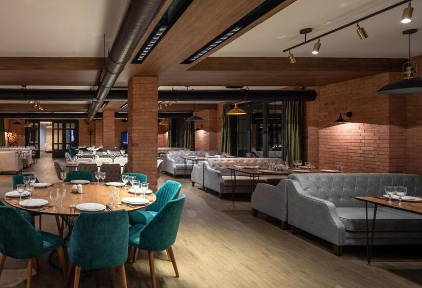 هتل Komorebi Bakuriani Resort