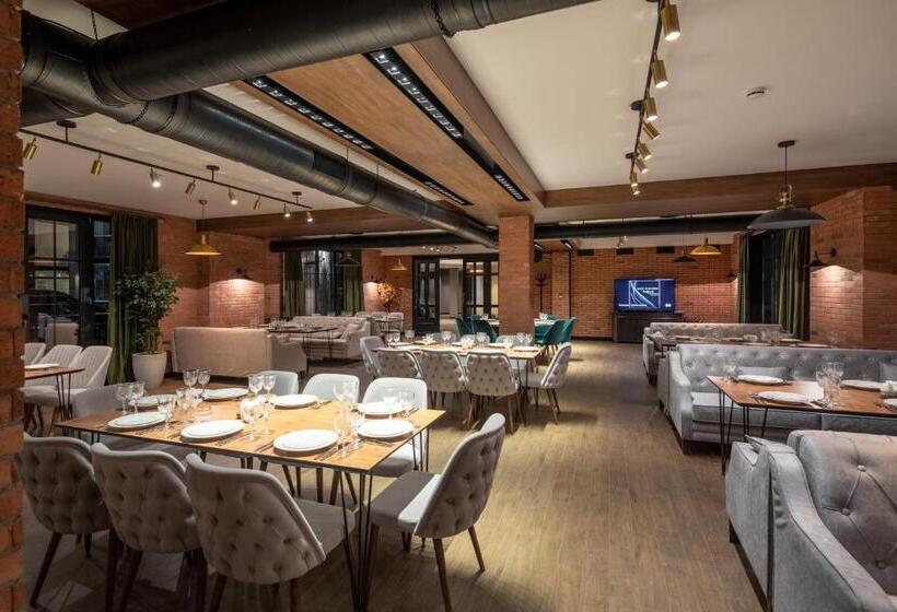 هتل Komorebi Bakuriani Resort