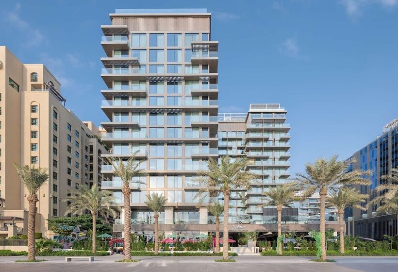هتل Radisson Beach Resort Palm Jumeirah