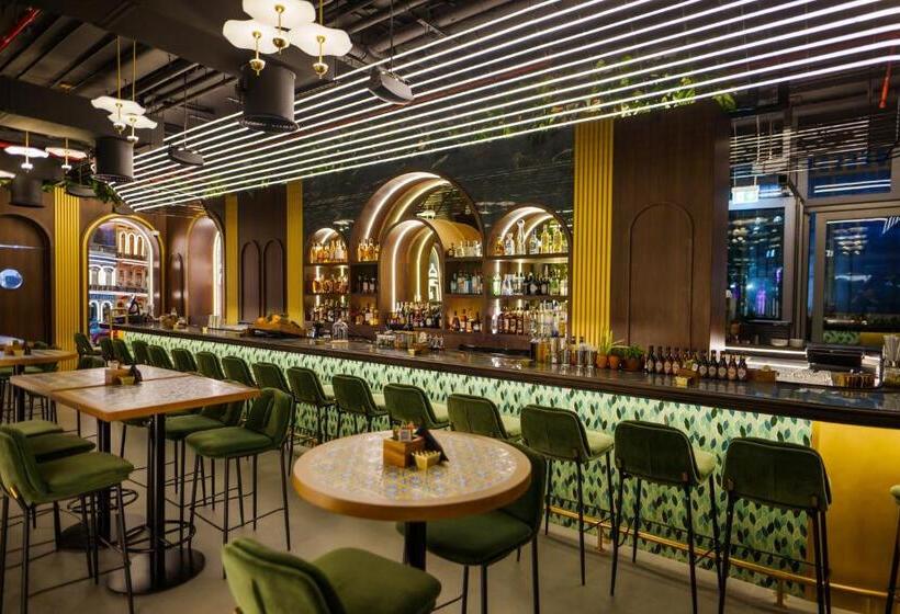 هتل Radisson Beach Resort Palm Jumeirah