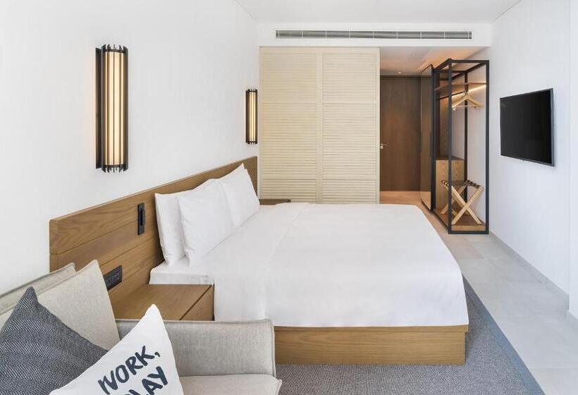 هتل Radisson Beach Resort Palm Jumeirah