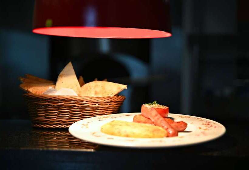 Time Moonstone Hotel Apartments