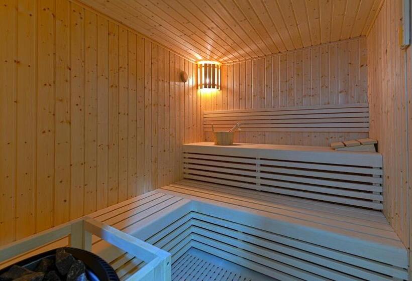 Time Moonstone Hotel Apartments