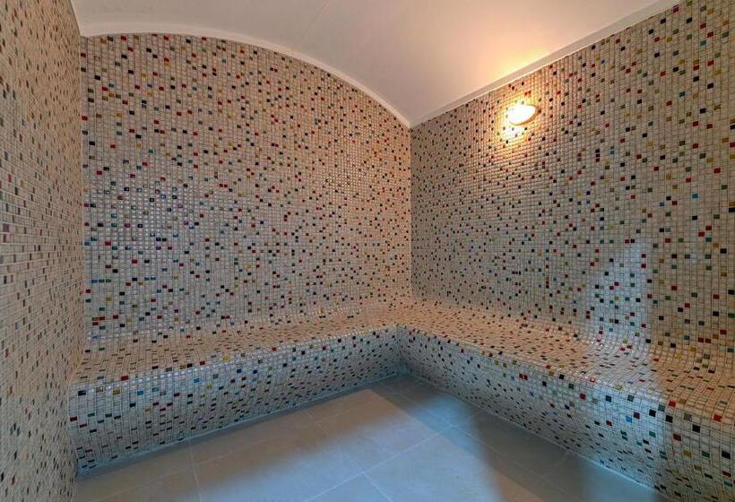 Time Moonstone Hotel Apartments