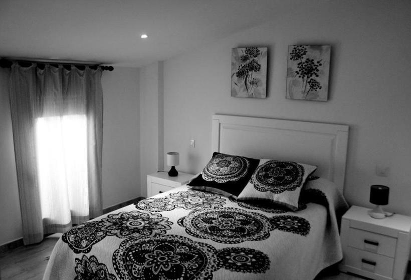 Apartamentos Turisticos Mirayuste