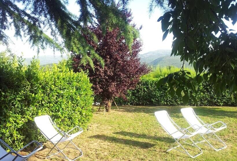 مبيت وإفطار Villa La Perla