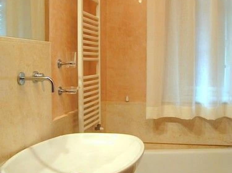 مبيت وإفطار Villa La Perla