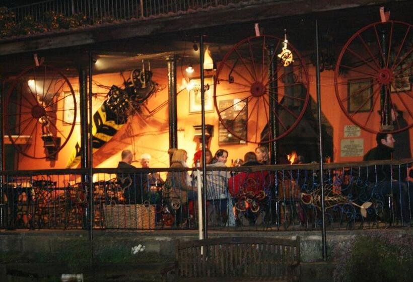 Egypt Mill Hotel And Restaurant