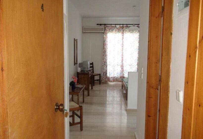 Filoxenia Hotel & Apartments