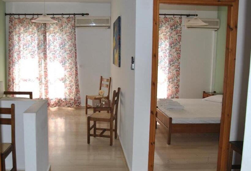 Filoxenia Hotel & Apartments