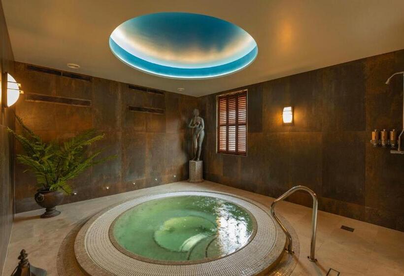 Hartnoll Hotel & Spa