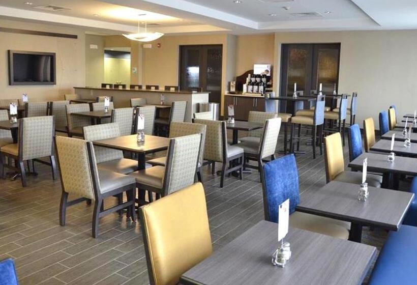 Holiday Inn Express Hotel & Suites Goldsboro   Base Area, An Ihg