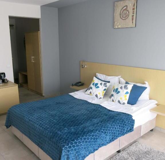 בית מלון כפרי Albizia