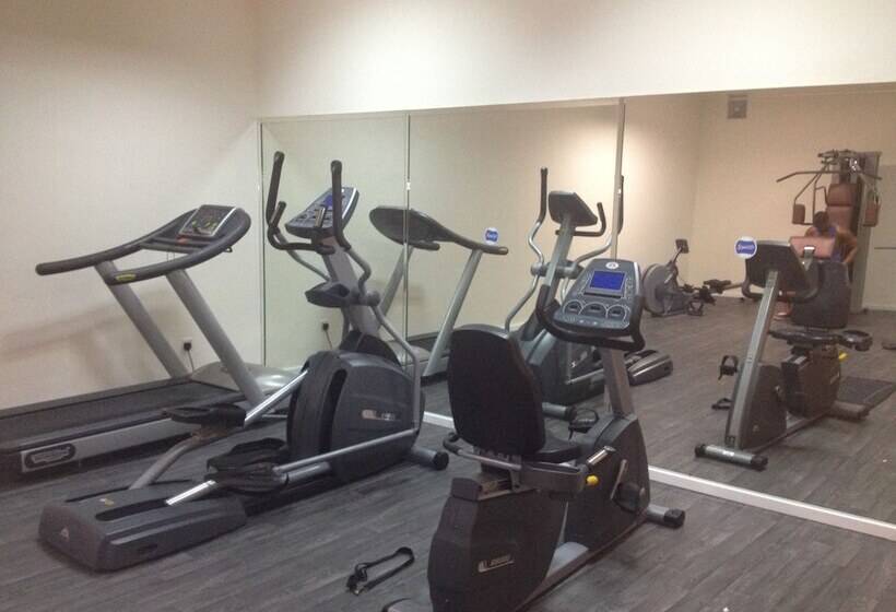 Melpo Antia Hotel & Suites