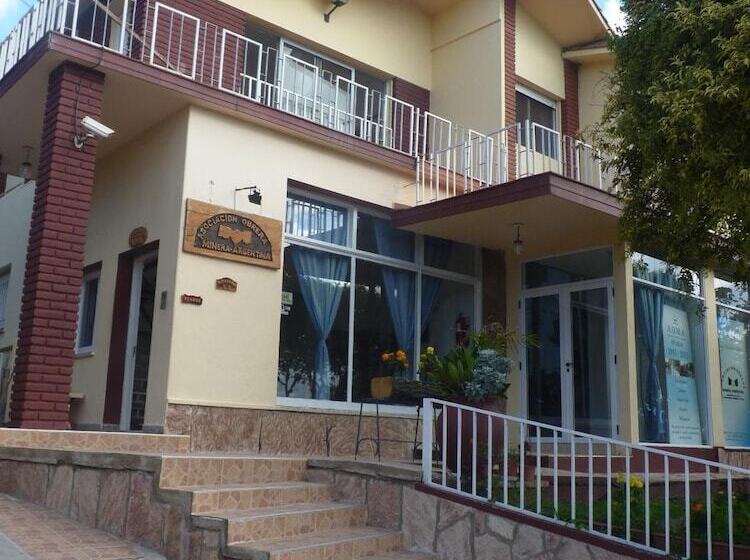 هتل Aoma Villa Carlos Paz