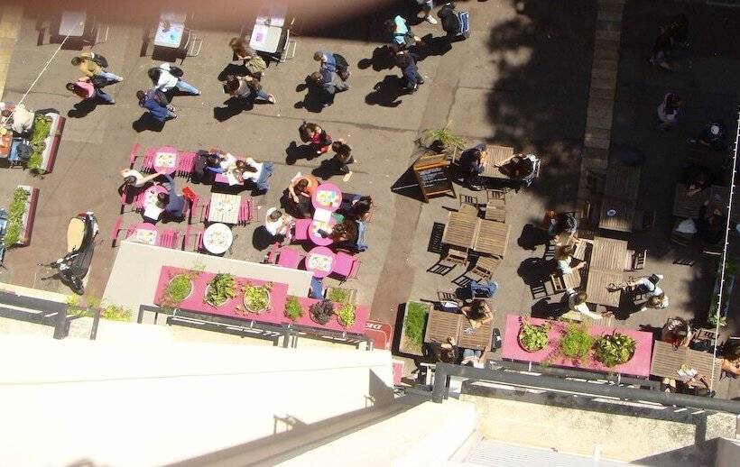 호텔 Hôtel De L  Ariana