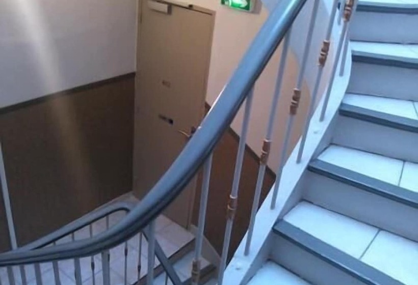 호텔 Hôtel De L  Ariana