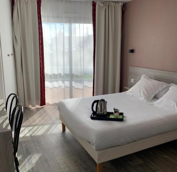 Отель Au Relais Des Lilas