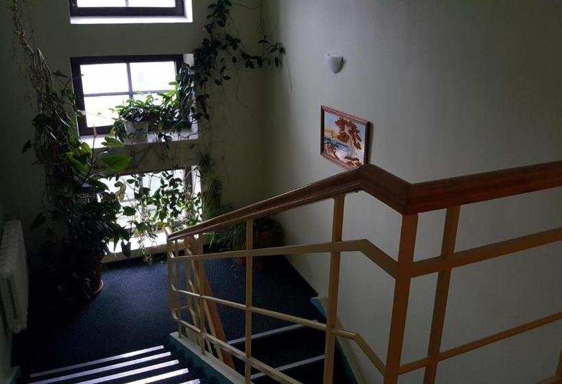 هتل Bajoru Uzeiga