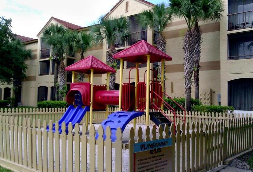 Отель Blue Tree Resort At Lake Buena Vista