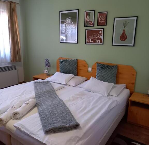 ホテル Blum Pince   Borozó Vendégház