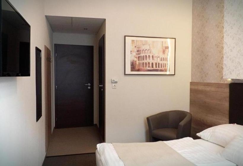 בית מלון כפרי Caesar Panzió