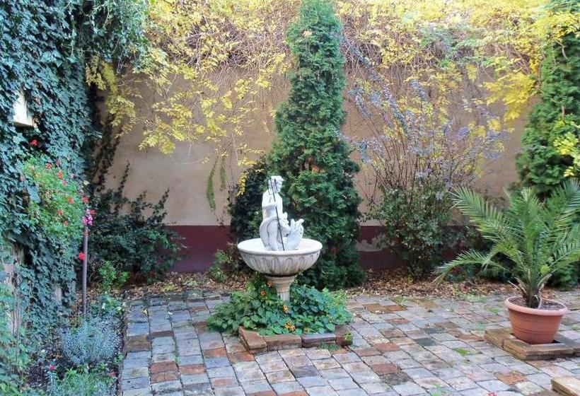 בית מלון כפרי Caesar Panzió