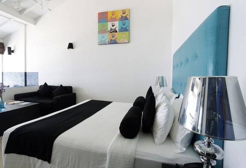 Отель Cantaloupe Aqua