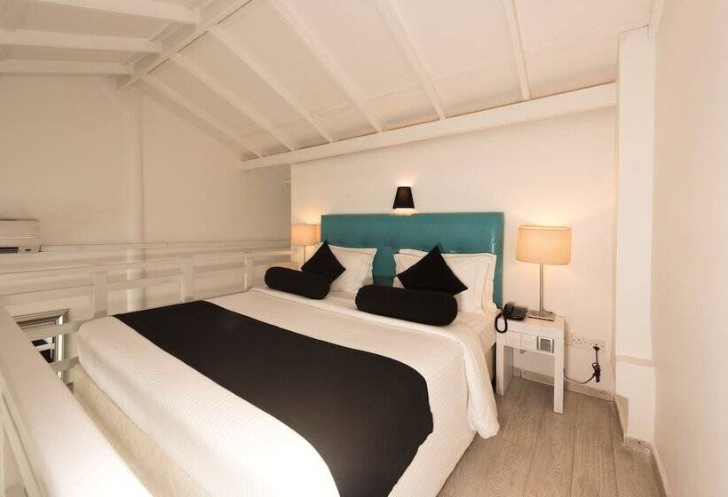 Отель Cantaloupe Aqua