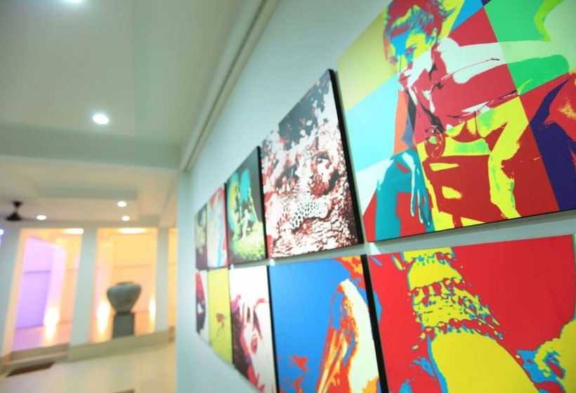 Отель Cantaloupe Aqua