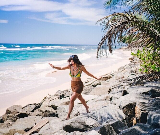 Отель Cantaloupe Aqua