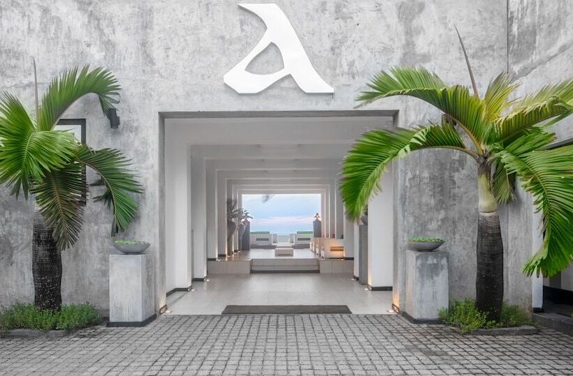 Отель Cantaloupe Aqua