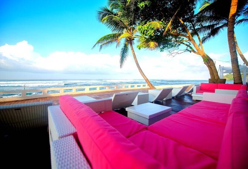 Отель Cantaloupe Aqua