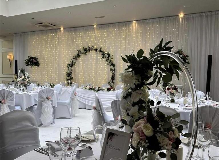 Отель Clifton Arms