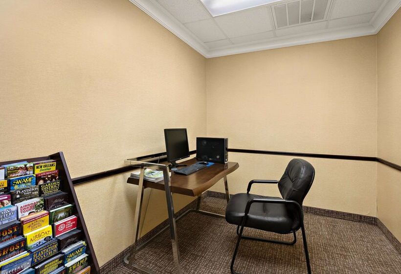 فندق Comfort Inn New Orleans Airport South