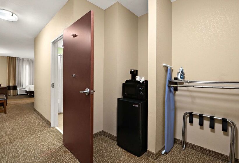 فندق Comfort Inn New Orleans Airport South