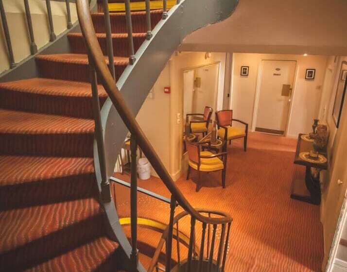 호텔 De La Banniere De France