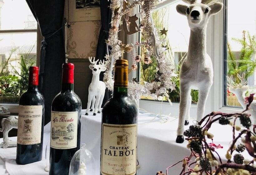 בית מלון כפרי De La Banniere De France