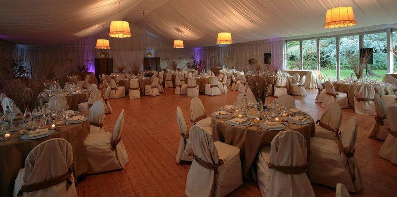 هتل De La Matelote