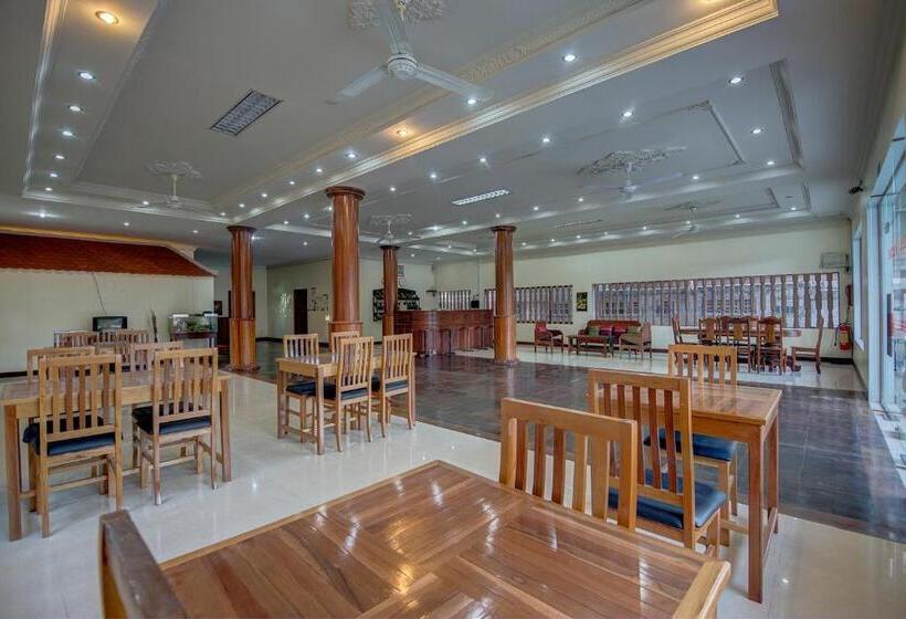 酒店 Dv Angkor Villa