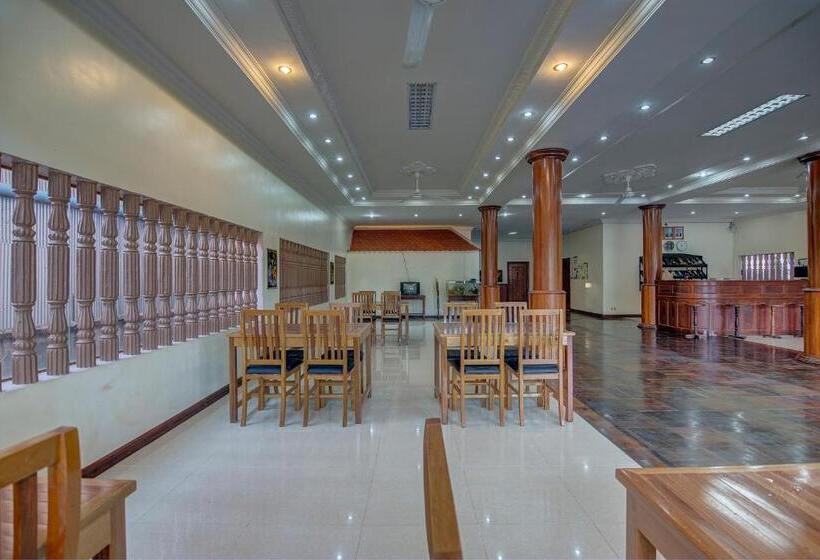 酒店 Dv Angkor Villa