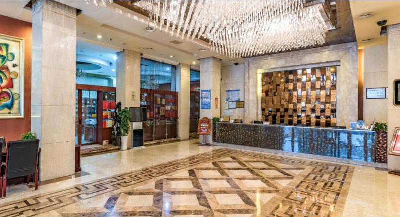 فندق Enshi International