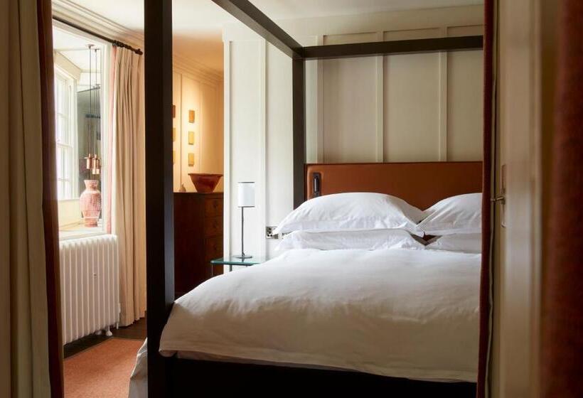 ホテル Grove Of Narberth