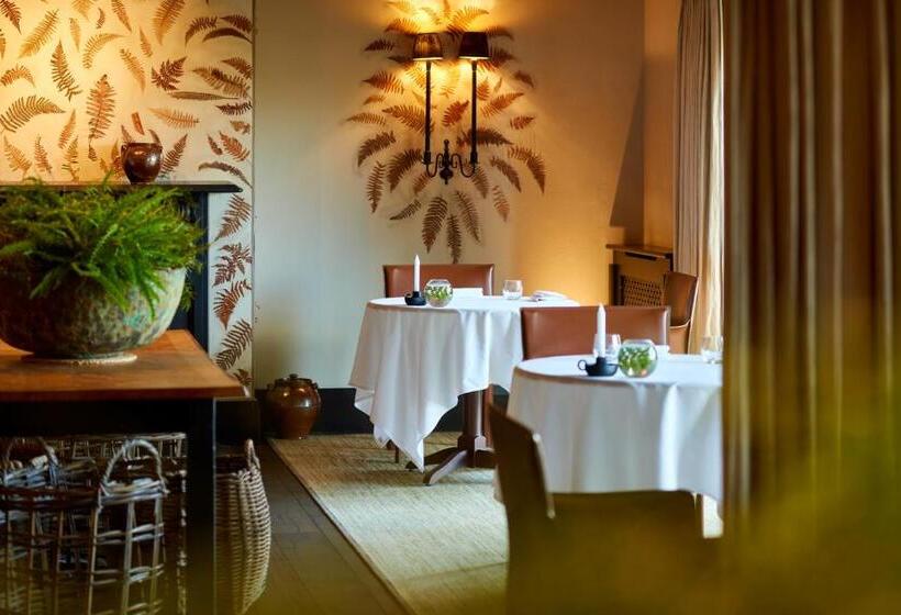 ホテル Grove Of Narberth