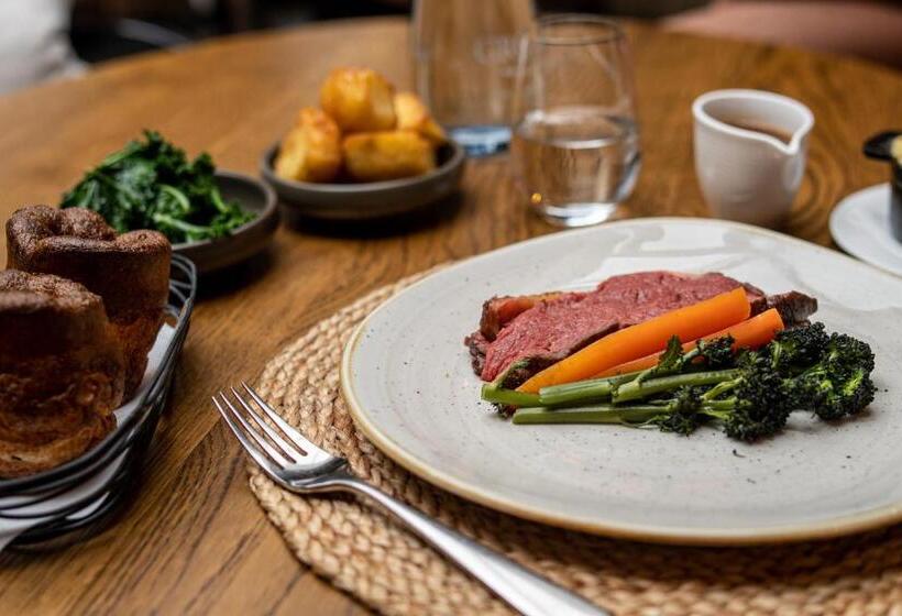 ホテル Grove Of Narberth