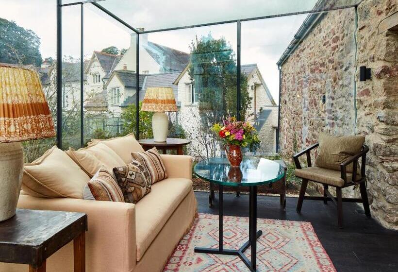 ホテル Grove Of Narberth