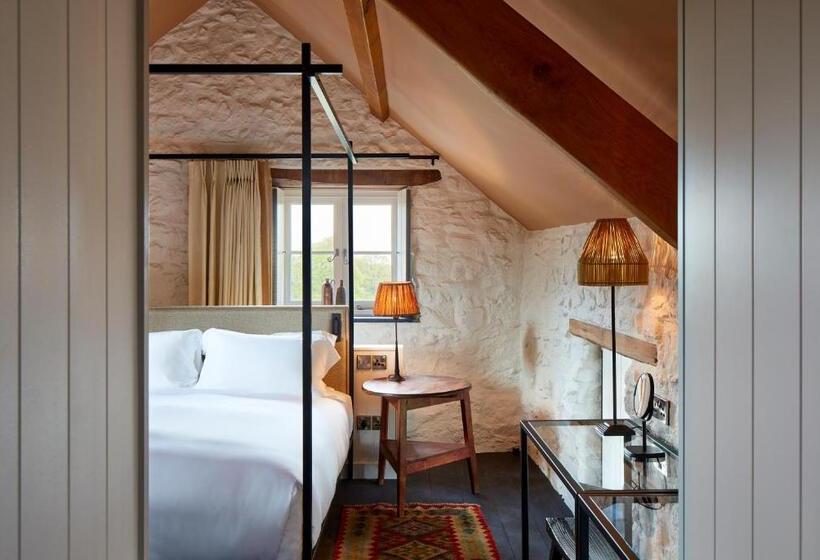 ホテル Grove Of Narberth