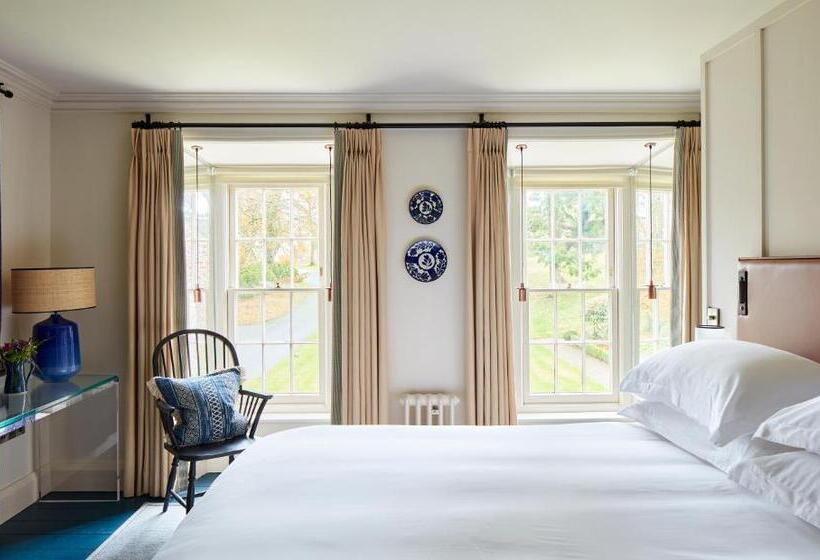 ホテル Grove Of Narberth