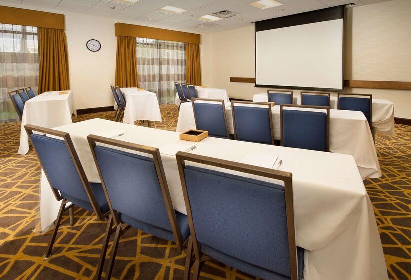 فندق Hampton Inn & Suites Baltimore/woodlawn